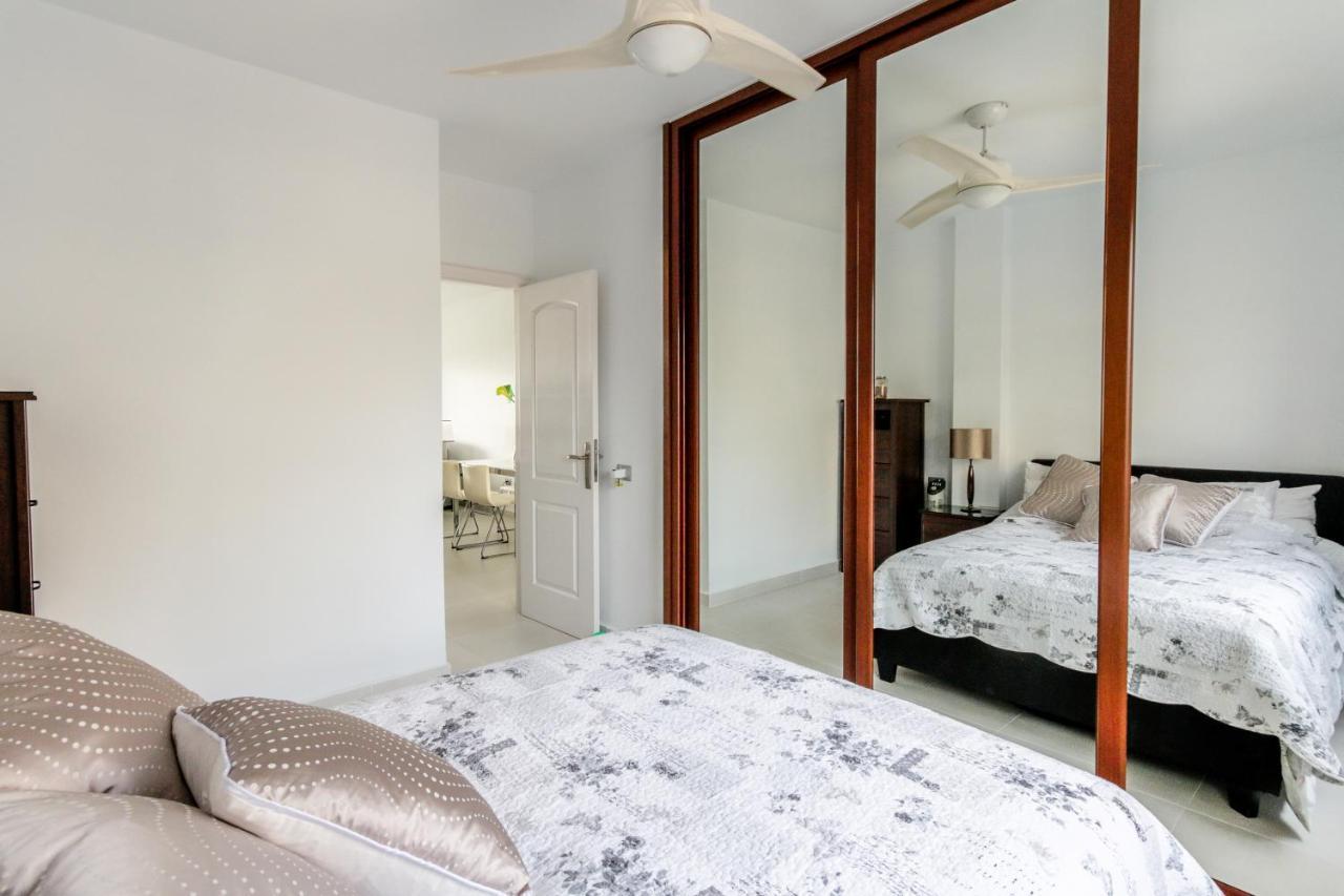 Golf View Apartment - Stunning Ocean View Golf Del Sur San Miguel de Abona Exterior photo